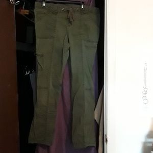 Cargo pants/capri combo